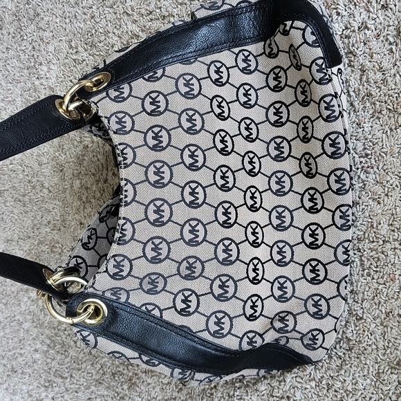 MK Michael Kors Bag - Picture 5 of 14